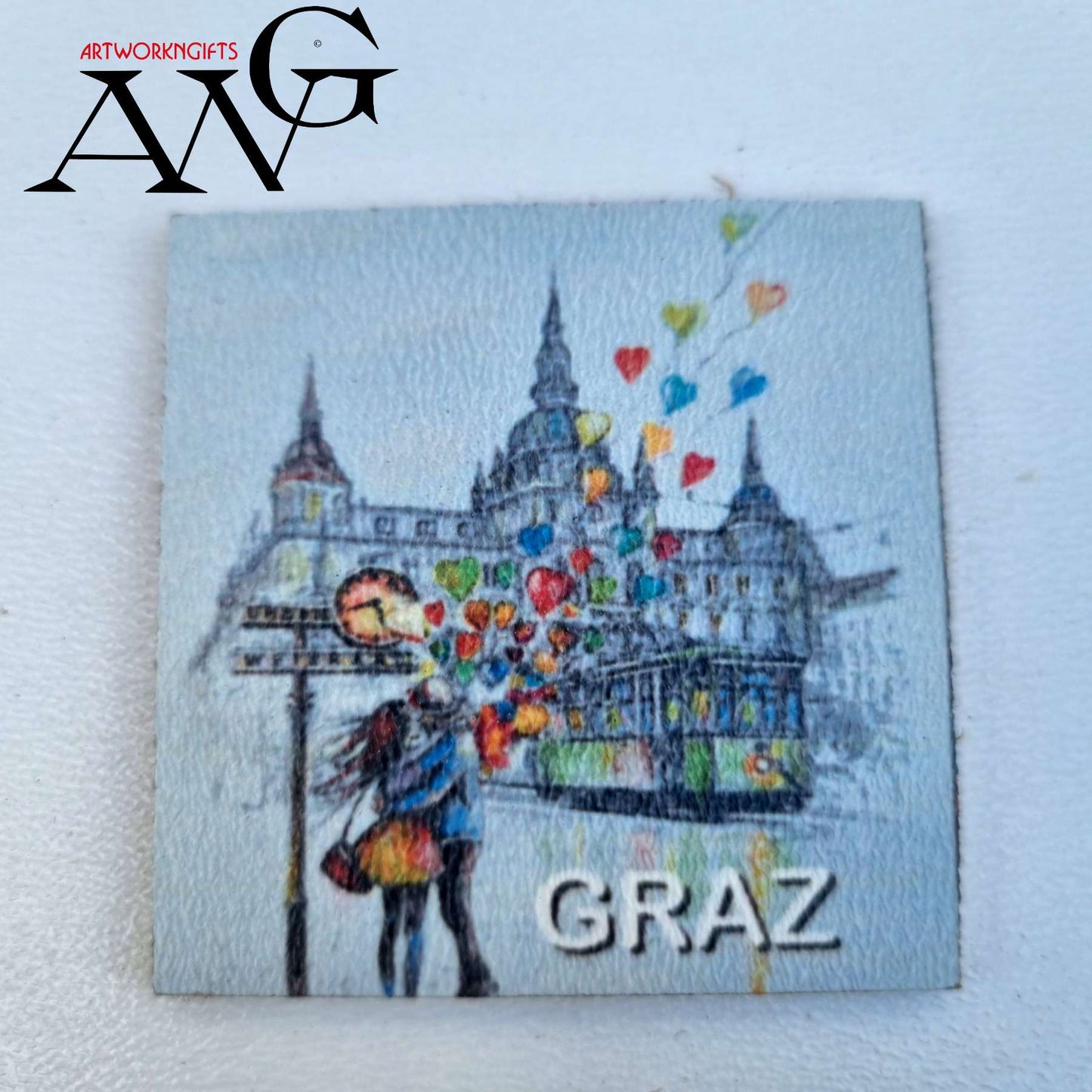 GRAZ Hauptplatz-Weikhard-Uhr mit HerzballonsGraz Handmade wooden fridge magnet 5×5 cm