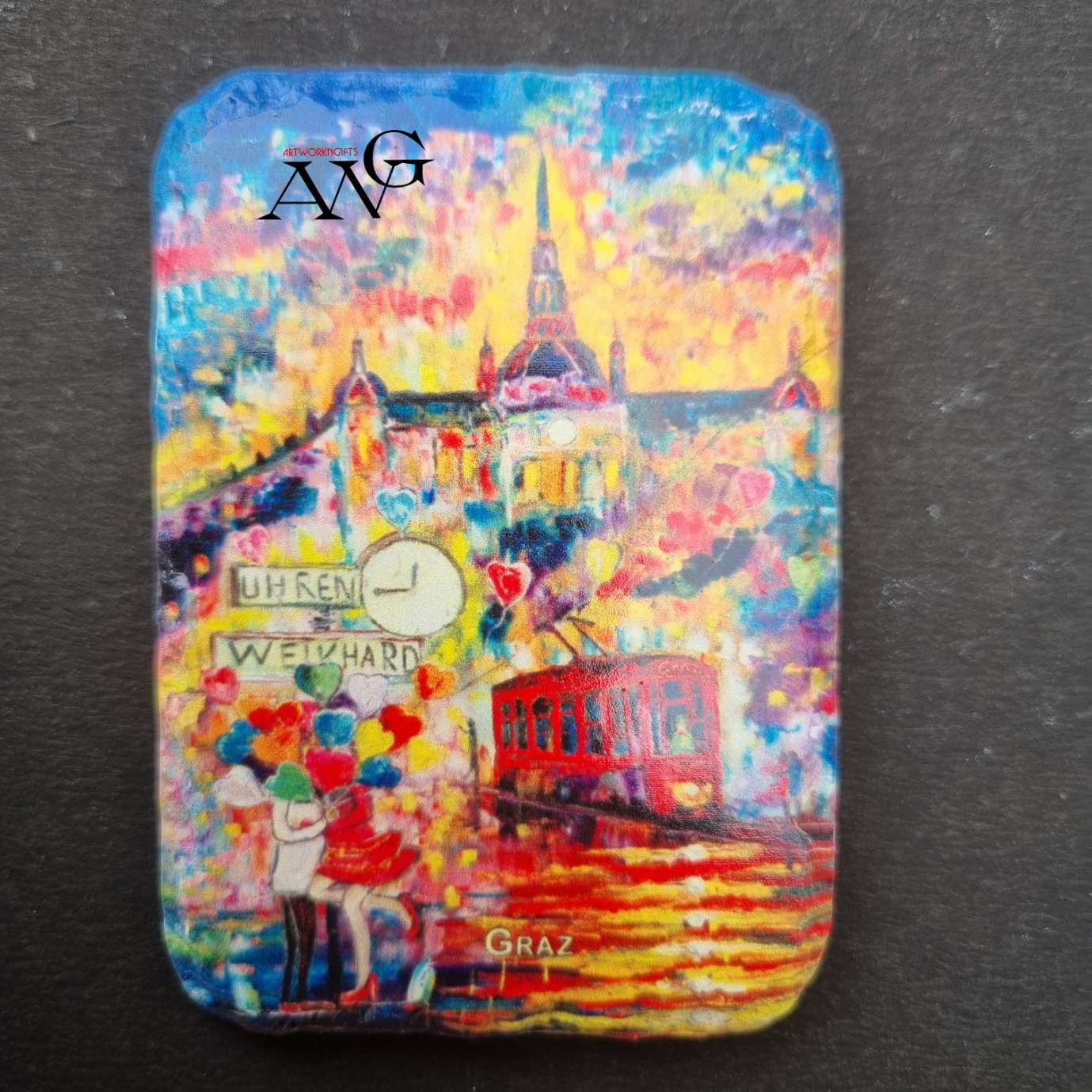 GRAZ Hauptplatz .Verliebte bei der Weikhard.Uhr fridge Magnet ceramic stone