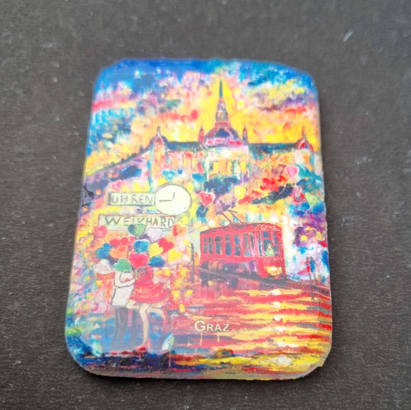 GRAZ Hauptplatz .Verliebte bei der Weikhard.Uhr fridge Magnet ceramic stone