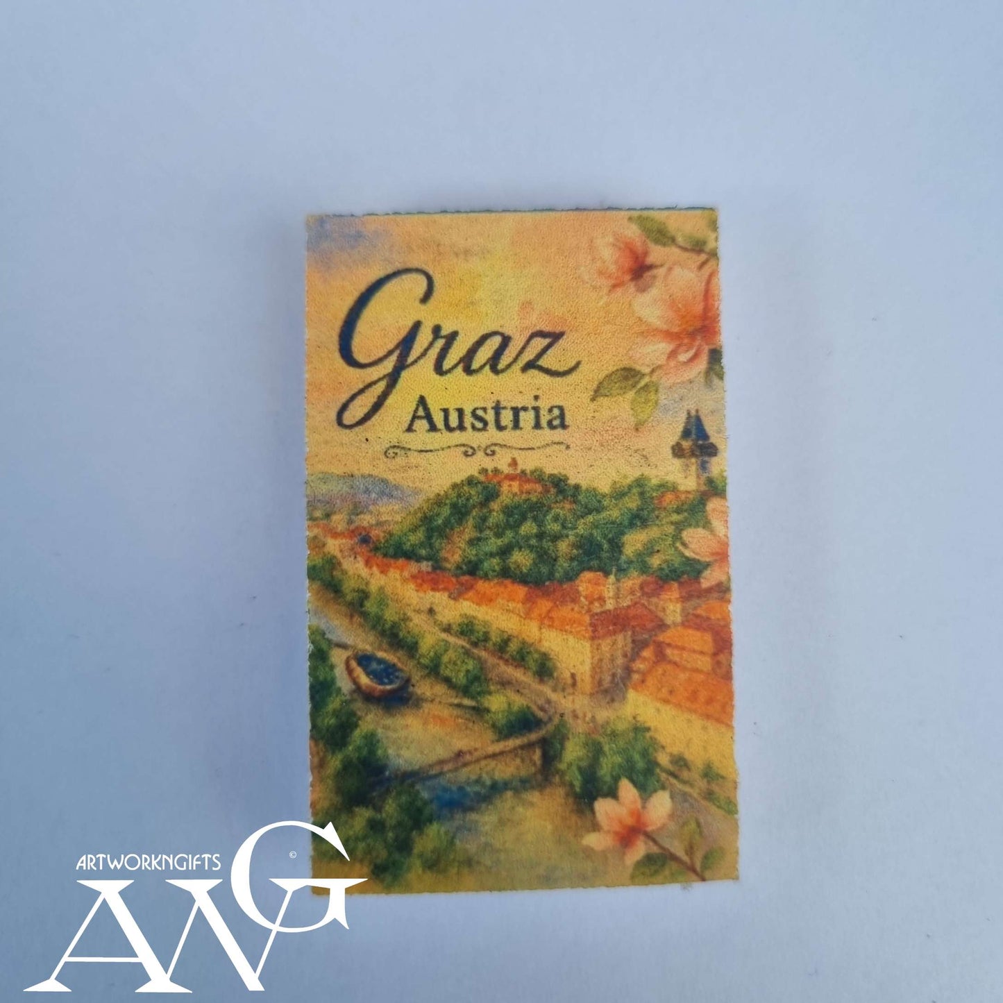 Handgefertigtes österreichisches Souvenir: Graz Hauptplatz blick auf, Urtum.. PVC-, Kühlschrankmagnet -HD-UV-Bilder, wasserfest, Größe 44,2 x 27,2 x 3 mm